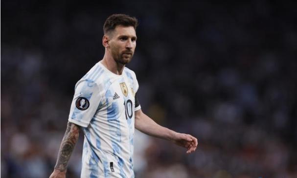 昨夜！黄金大跌，中概股下挫！美降息预期，悬了？